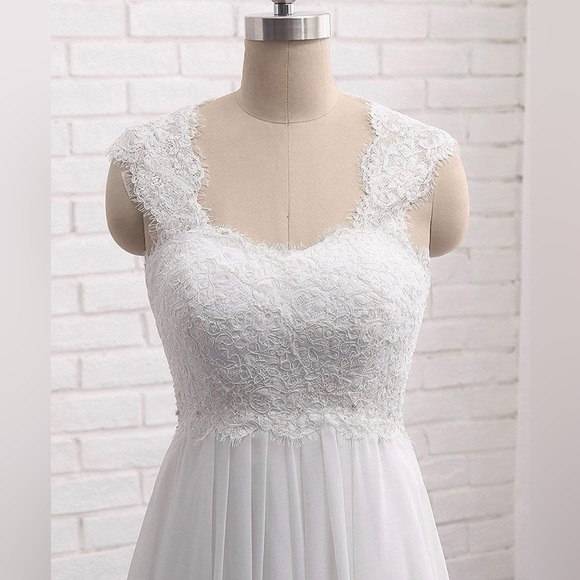 Wedding Dresses for Bride 2023 Sleeveless Lace - Picture 8 of 8